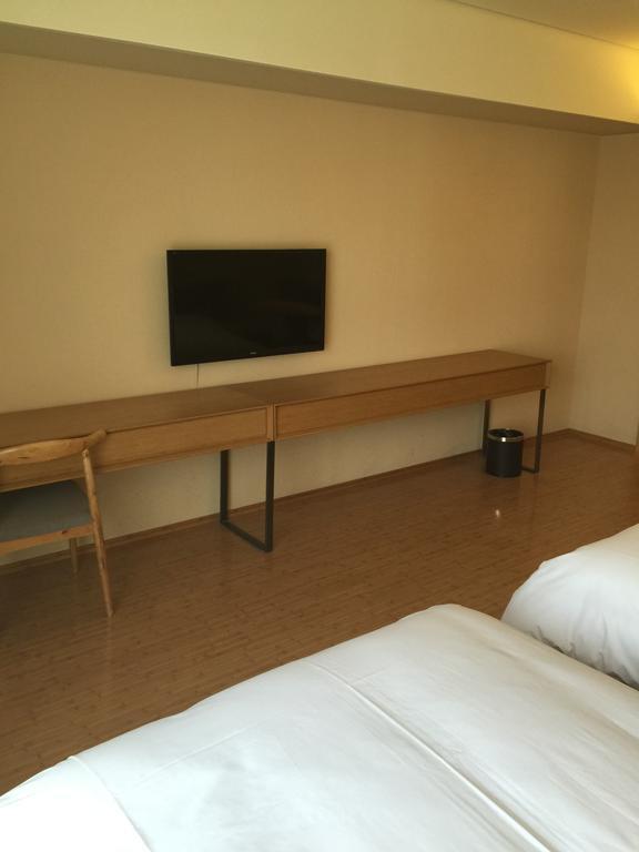Ji Hotel Jinan Quancheng Square Экстерьер фото